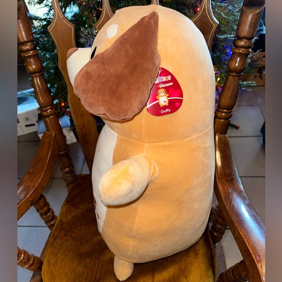 Duffy the Dog 2023 Valentine's Day 26" Hugmee Squishmallow - Picture 3 of 6